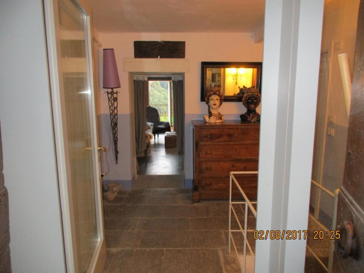 Bed and Breakfast Viandanti, Artisti E Sognatori Comano  Zewnętrze zdjęcie