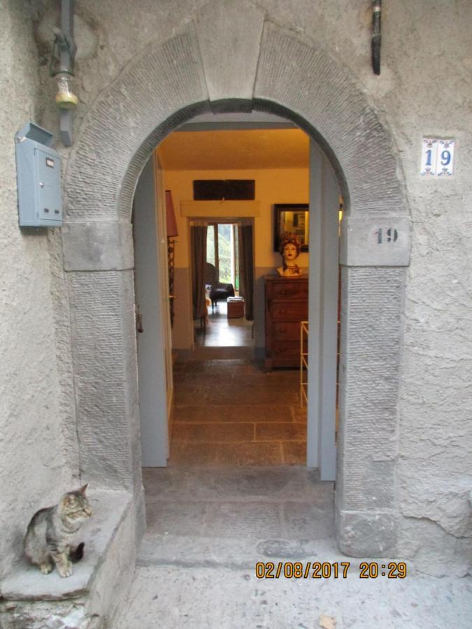 Bed and Breakfast Viandanti, Artisti E Sognatori Comano  Zewnętrze zdjęcie