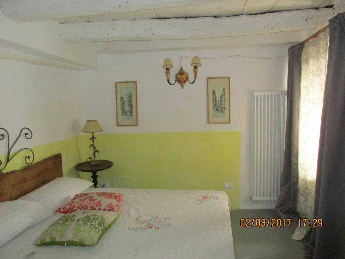 Bed and Breakfast Viandanti, Artisti E Sognatori Comano  Zewnętrze zdjęcie