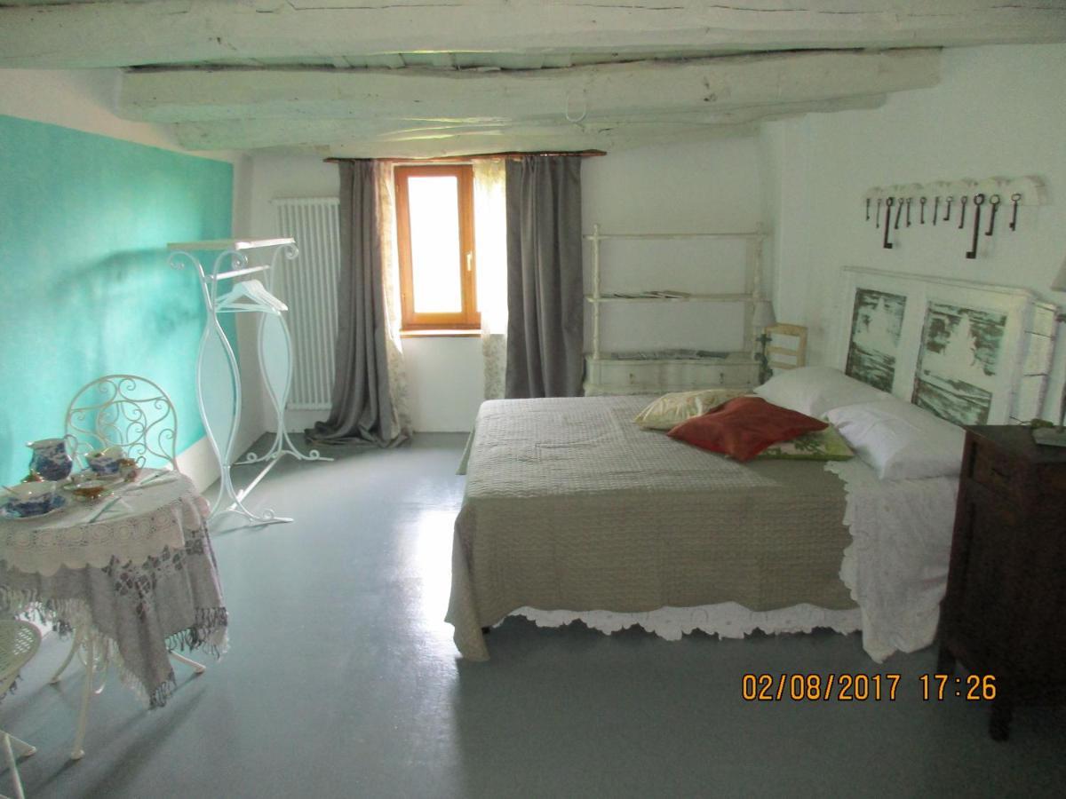 Bed and Breakfast Viandanti, Artisti E Sognatori Comano  Zewnętrze zdjęcie